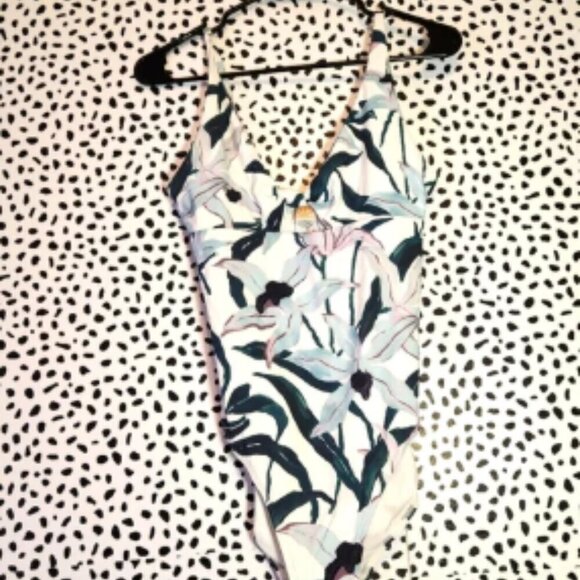 Tory Burch Front Knot One-Piece floral palma – Size Medium NWT - Picture 7 of 7
